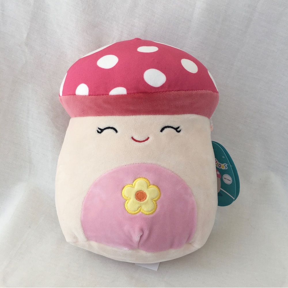 Sakina the Mushroom Flower Squishmallow 8” NWT